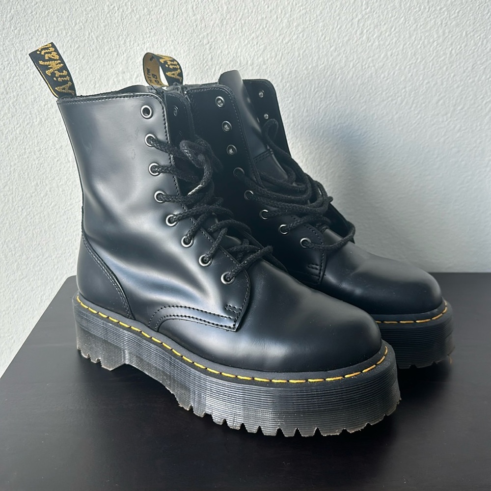 Women’s Dr Martens Jadon boot - black size 9